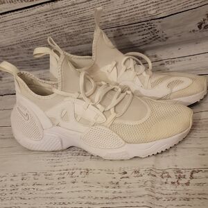 Stylish White Women's Sneakers